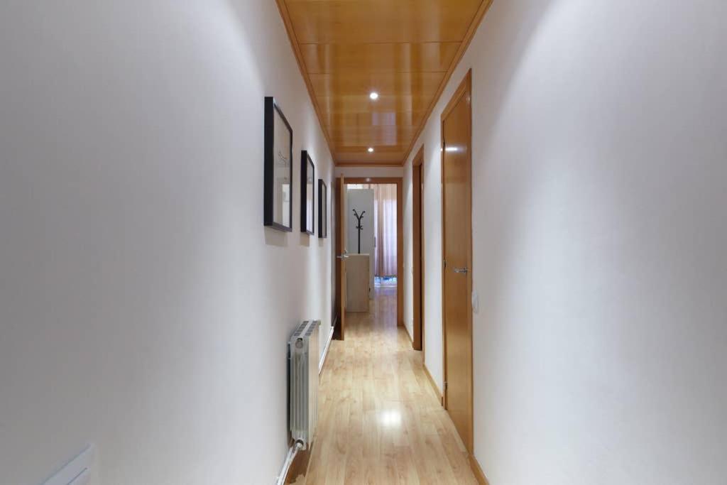 Beautiful Apartment In Eixample Барселона Стая снимка