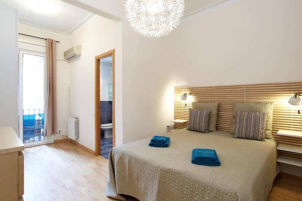 Beautiful Apartment In Eixample Барселона Екстериор снимка